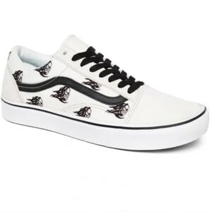 VANS | Sixty Sixers ComfyCush Old Skool Shoes white - Mens 6 - Women's 7.5